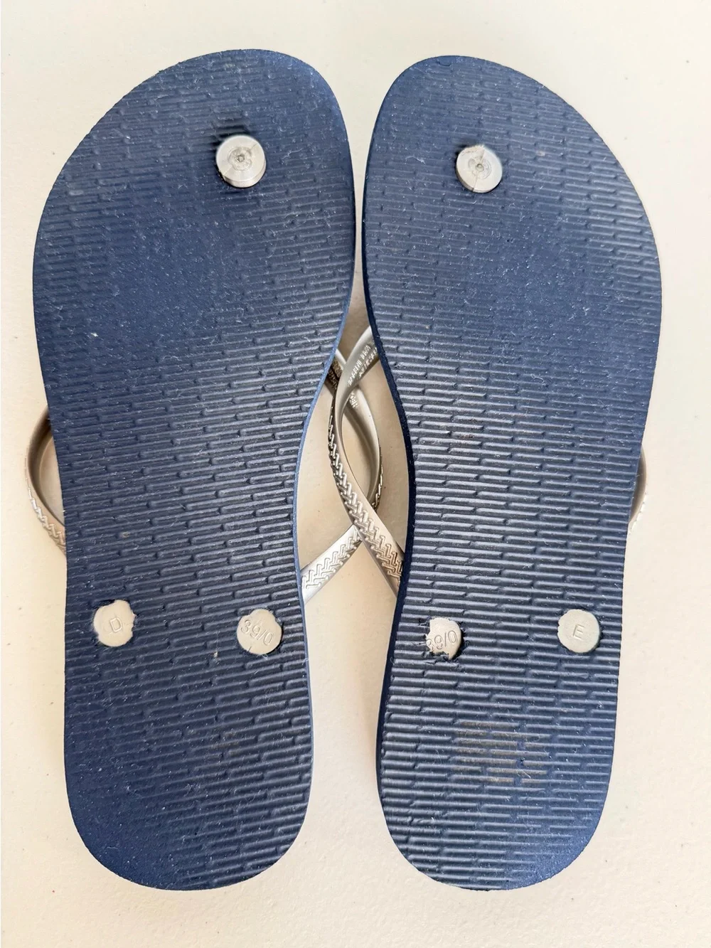 Havaianas Slim Oceano Flip Flops Navy Silver Wave Print Size 9/10